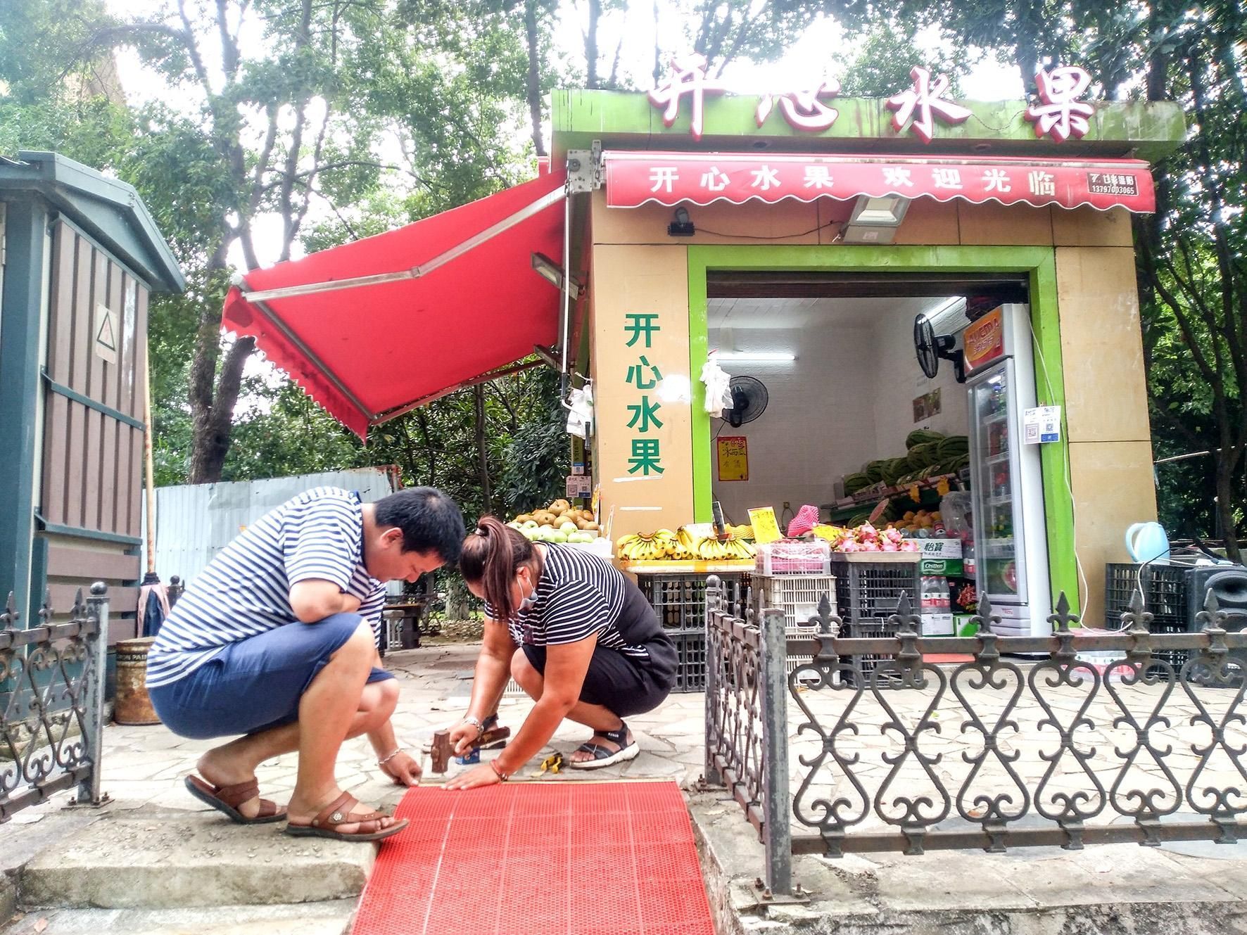 |武汉包容了河南小贩的梦想纪录片《城市梦》生动讲述城管与小贩的“拉锯战”