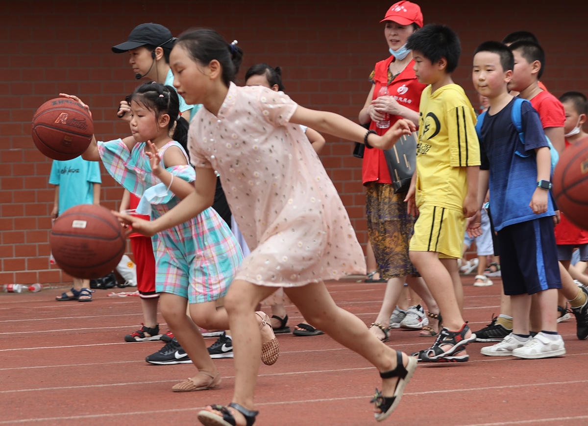 |襄阳高新学府社区举办“大成名师会”志愿服务活动