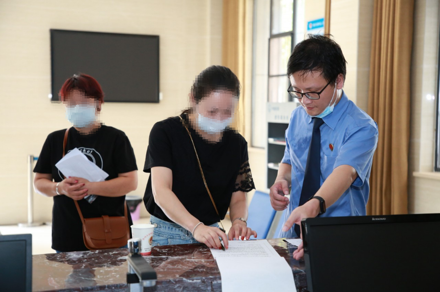 |【司法为民八件实事】黄冈市区两级检察院联合接访，化解群众“心头事”