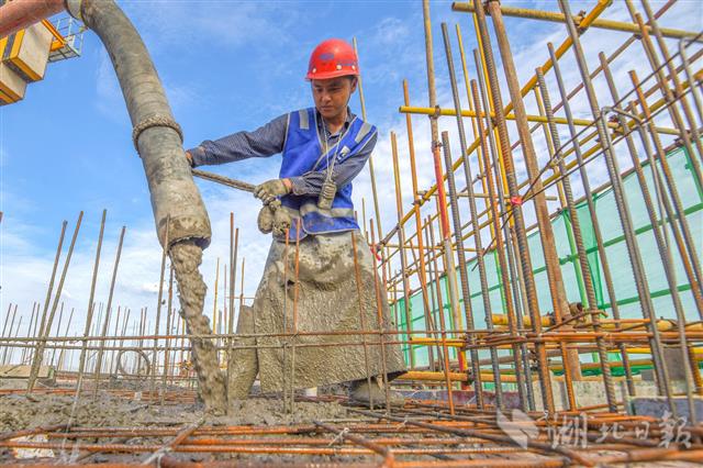 |战高温建设还迁安置房