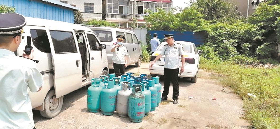 |送气工私藏气坛捞外快生意没开张就被拘留