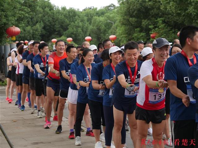 |这些企业家用一场迷你马拉松，向武汉致敬