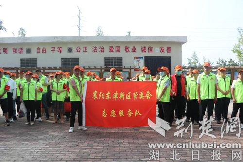 |东津新区开展创文宣传进社区活动