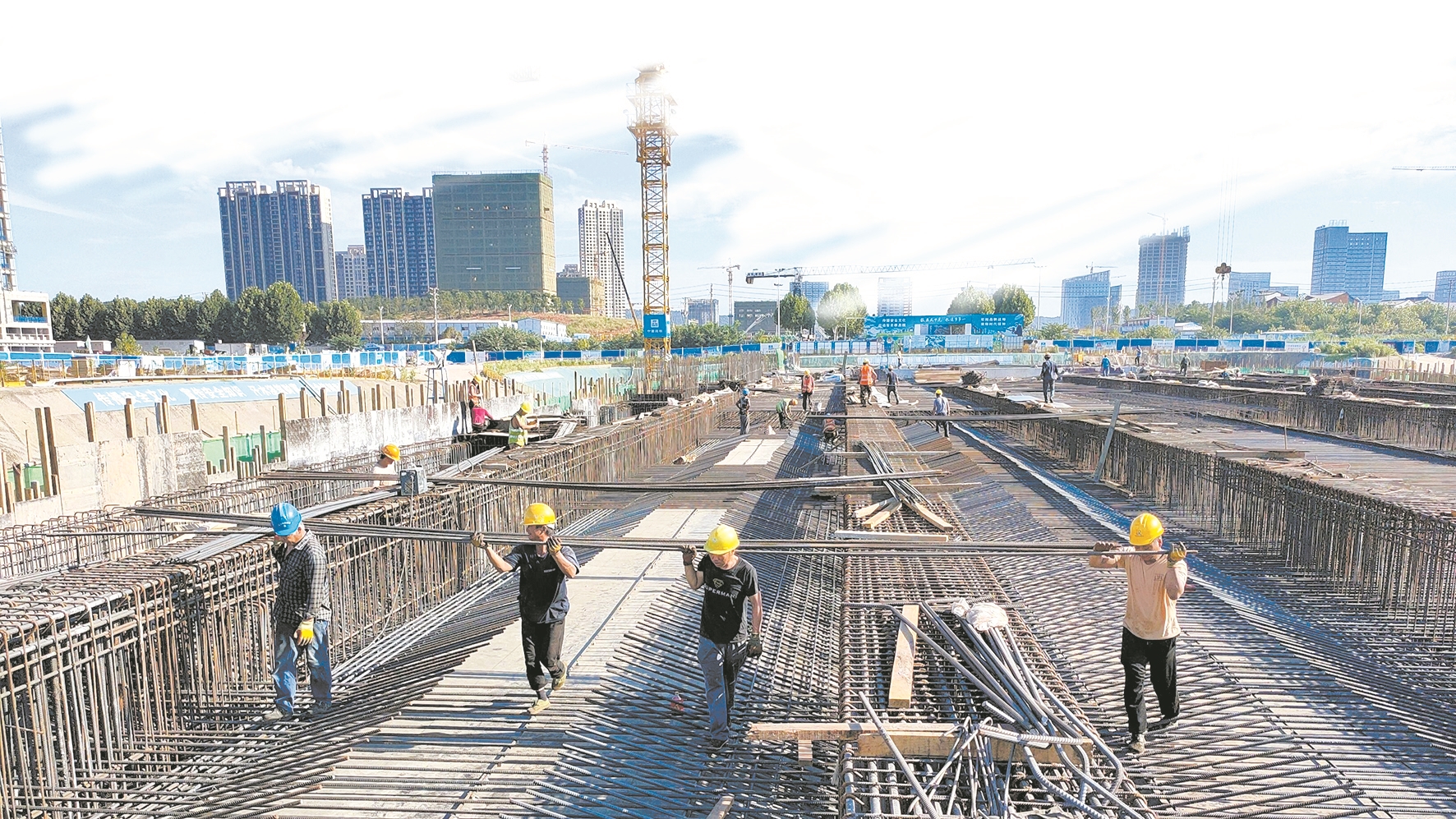 |群雄战高温卧龙蓄势飞 中国光谷超级地下城快掘进