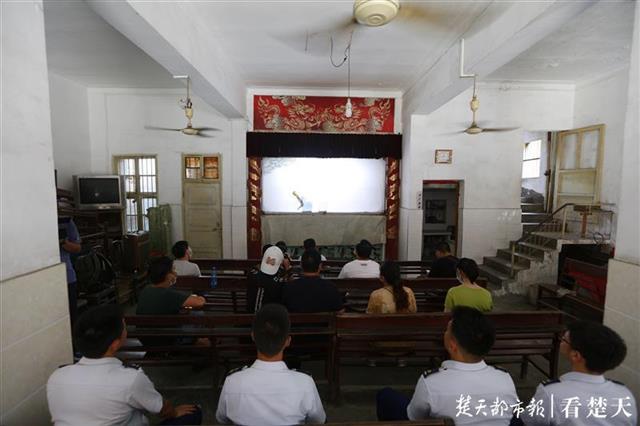 |这就是绝活！非遗大师用皮影戏讲消防知识