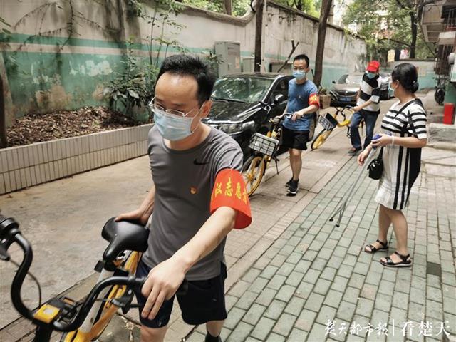 |买菜途中不忘“找茬”！市民巡访团反映的问题，武汉这个区24小时内整改