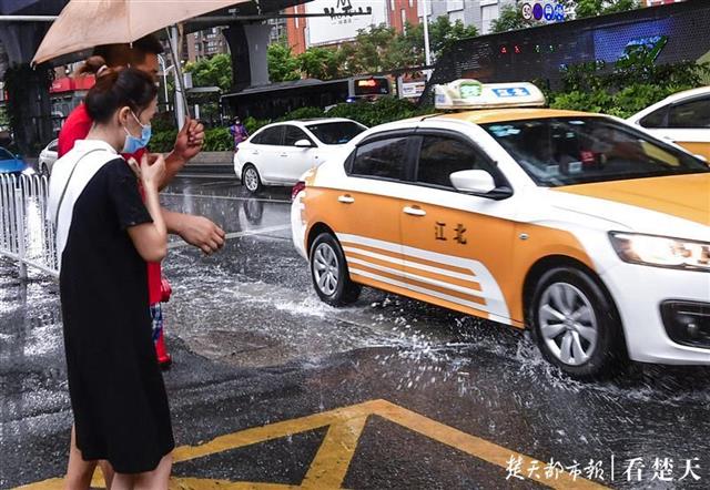 |下雨啦！武汉迎降温