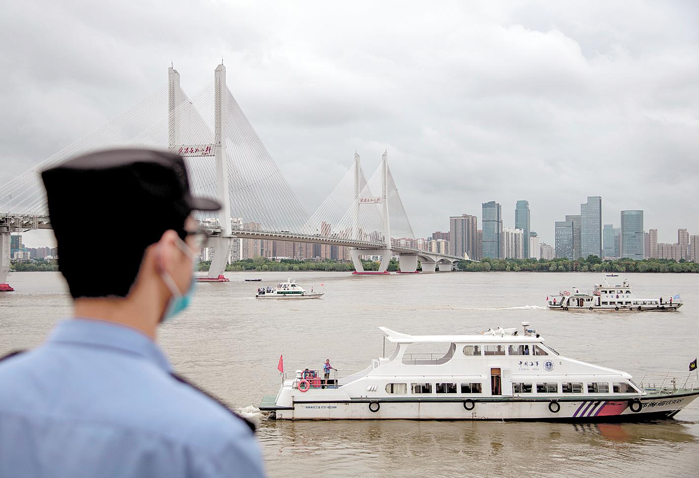 |严打长江流域非法捕捞首轮巡查执法启动