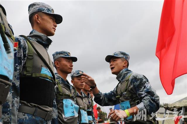|3小时内穿越山林地25公里，“空降排”班排定位赛中国参赛队取得第二名