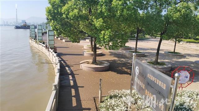 |8月4日14时，长江黄石段退出警戒水位