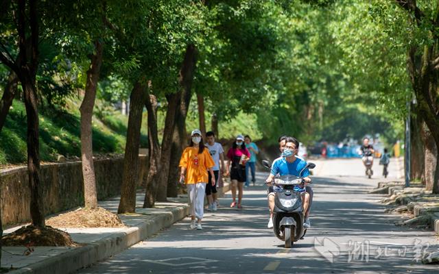 |武汉大学9000余名本科生陆续返校