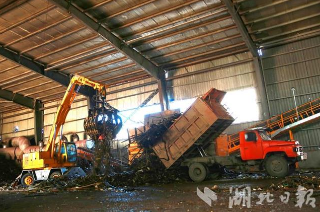 |三峡漂浮物“变身”绿色新能源