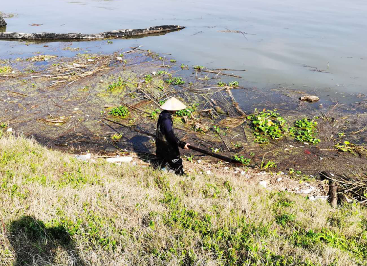 |保护母亲河打造最美长江岸线 监利打捞江面白色垃圾100吨