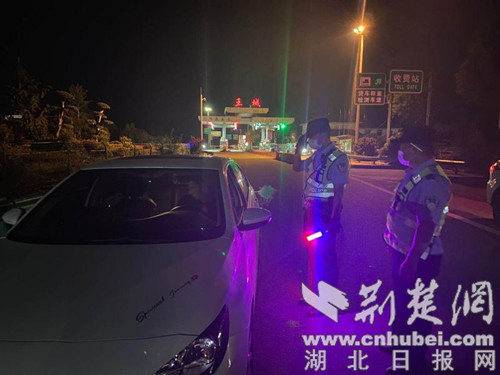 |枣阳公安开展常态化酒驾夜查专项行动