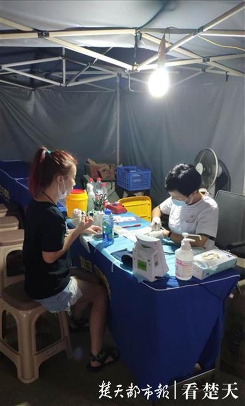 |开启“夜间模式”！武汉部分街头献血点延迟运行时间