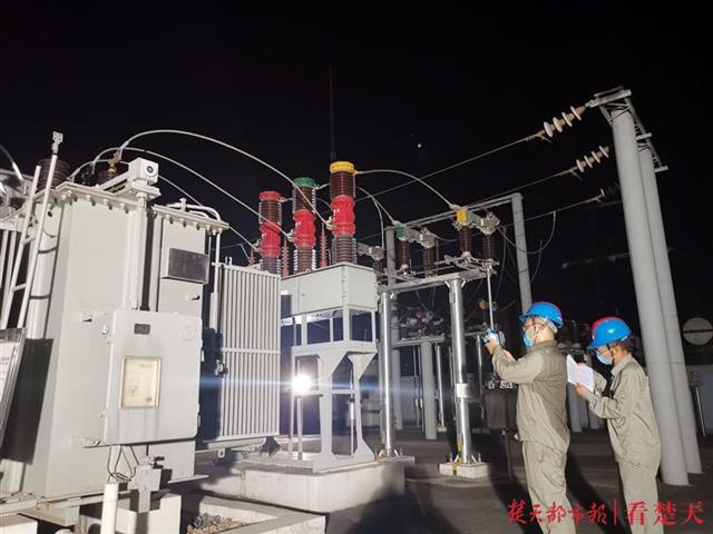 |黄陂电网负荷连创历史新高，“夜巡侠”出动保障用电安全