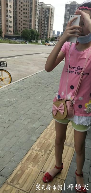 |扩散！武汉10岁女孩外出见闺蜜后迟迟未归，家人盼知情人提供线索