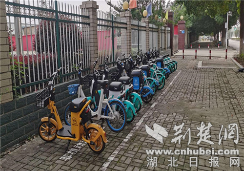 |襄阳刘集街道开展创文入户宣传活动