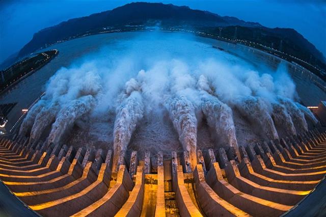 |三峡水库今明将连续调减出库流量，葛洲坝配合控制两坝间水位变化