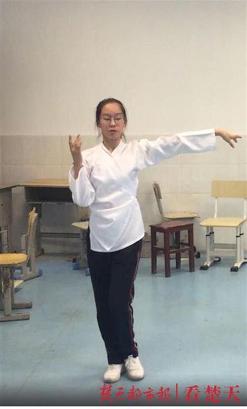 |失联5天！15岁女生在杨泗港大桥消失，网上留下一句让人担心的话