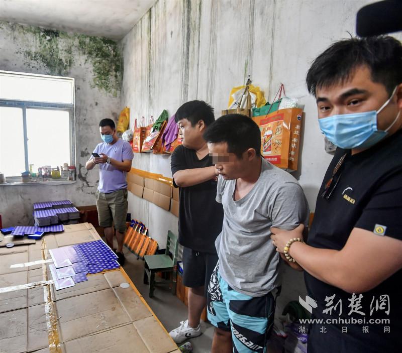 |行销全国31地涉案逾2亿元 湖北警方捣毁家族式制贩假酒团伙
