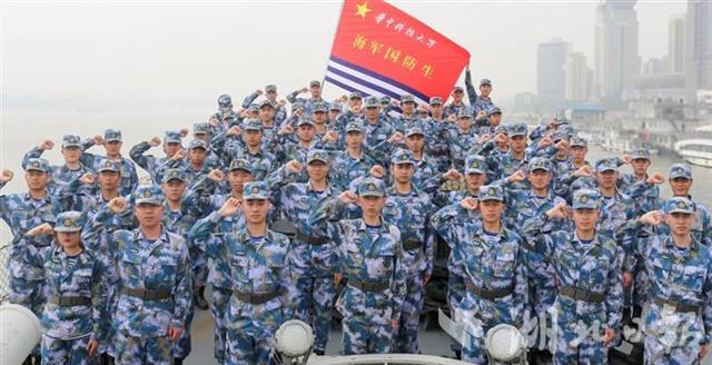 |追风少年励志万里海疆 76名国防生奔赴部队基层一线