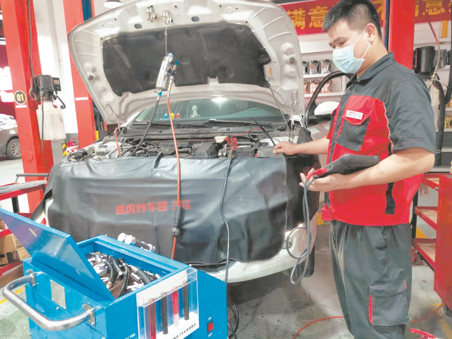 |车主一说车况他就能判断哪儿有毛病 27岁武汉途虎小哥成了技术大牛