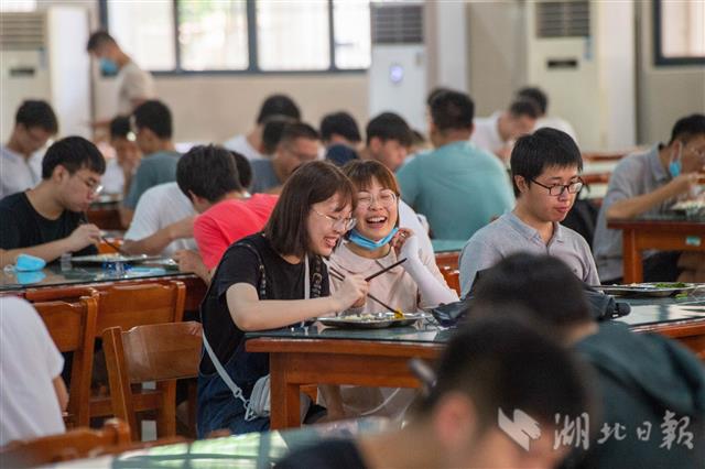 |武汉大学9000余名本科生陆续返校