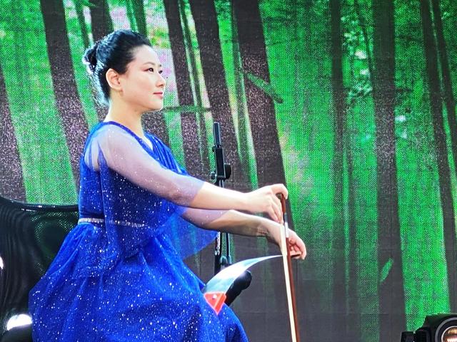 |云演出庆八一，致敬最可爱的中国军人