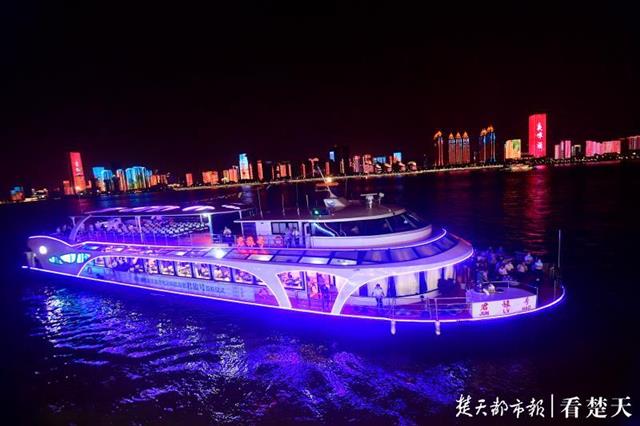 |因汛停航43天，武汉轮渡将于8月19日复航