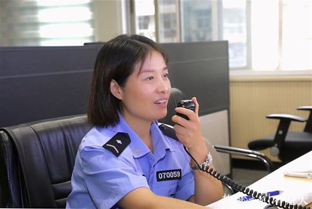 |203呼叫3403！警营夫妻档：不要七夕礼物，只愿路上平安