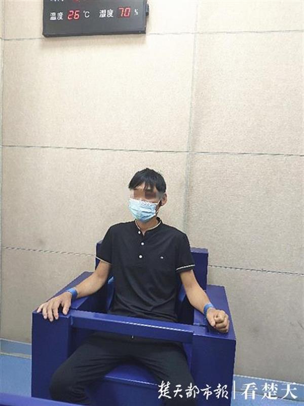 |命案逃犯隐姓埋名28年至今未婚，被捕回汉第一次坐高铁叹息无缘分享繁华