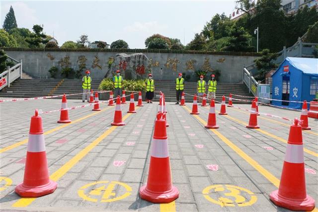 |“最长假期”结束了，全省中小学明天开学