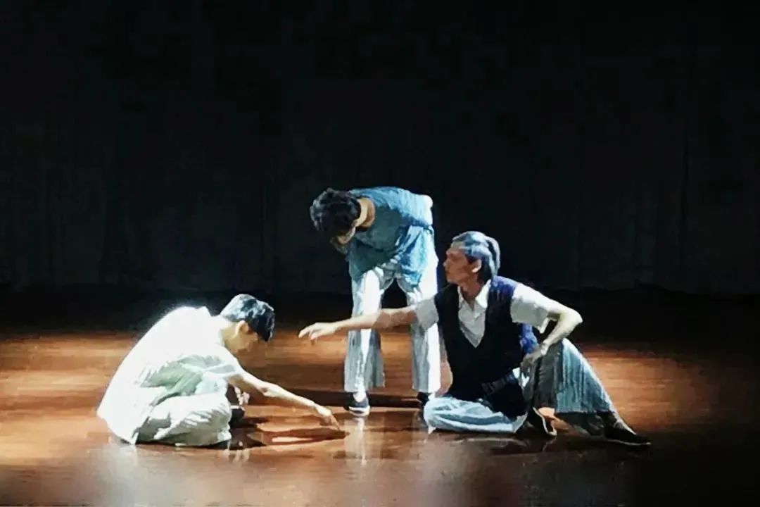 |荆楚“红色文艺轻骑兵”舞蹈专场舞动夏夜