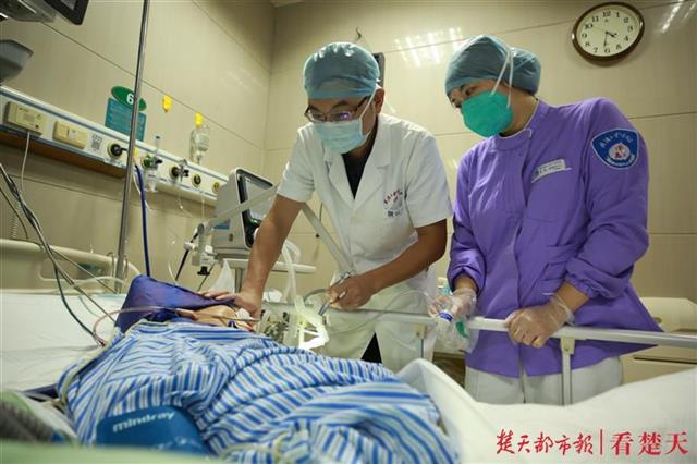 |高温天夜跑太危险！他至今还昏迷不醒