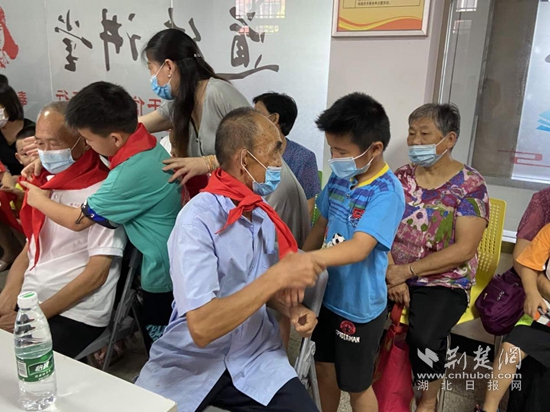 |黄石开展形式多样拥军活动庆“八一”