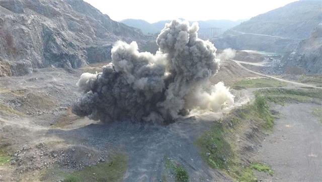 |安陆工地挖出的美制航弹被成功引爆