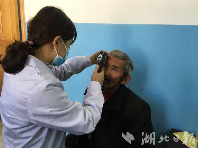 |雪域高原的“光明使者”