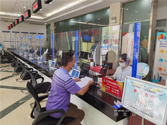 |落实电费补贴政策 武昌积玉桥街为企业纾困解难