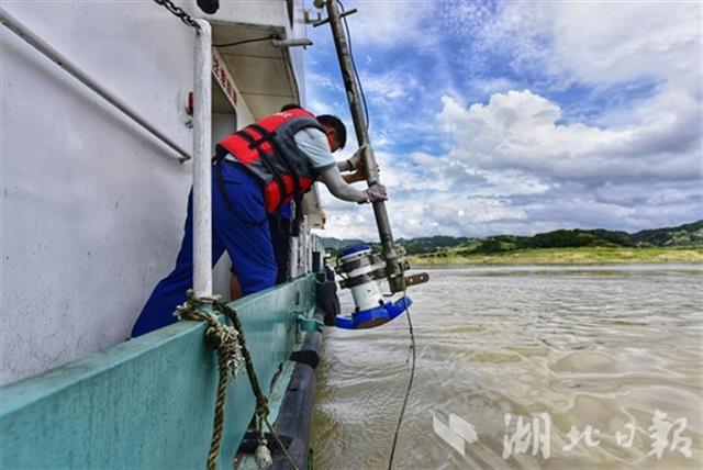|3万多个水文站连续作业迎战长江5号洪水 信息半小时汇总一次