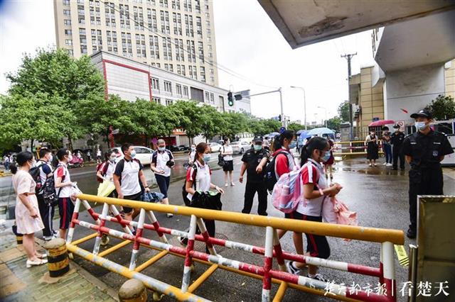 |初中复课“神兽”归笼