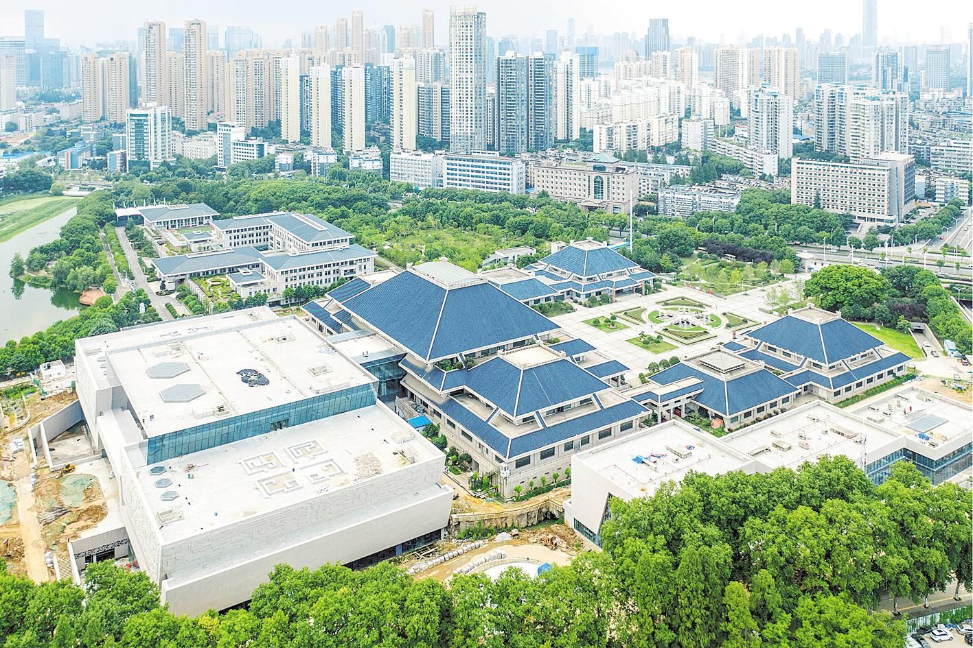 |湖北省博物馆三期扩建工程外装修完工