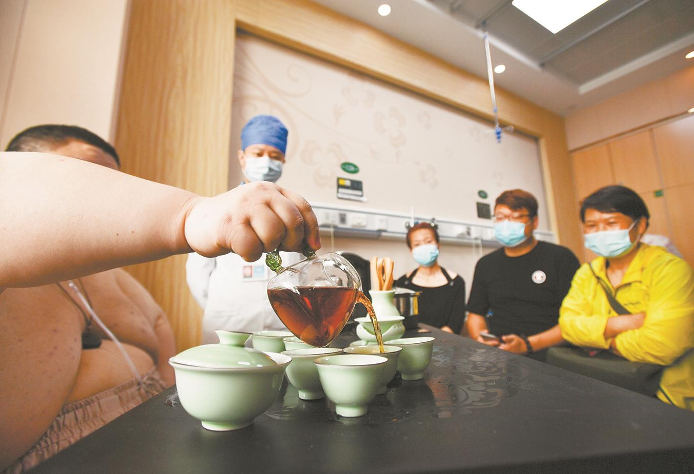 |“江城第一胖”手术切掉大半个胃 预计一年内体重可减掉100公斤