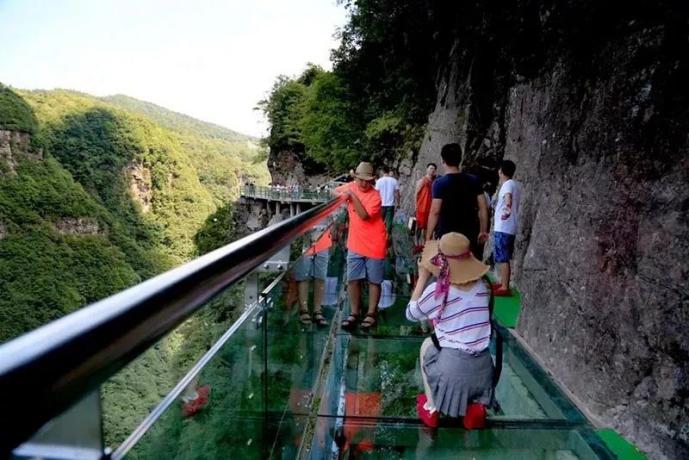|观美景、品美食，与湖北日报主播一同探幽利川佛宝山！