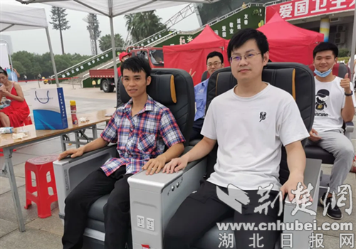 |襄阳市科技活动周启动 各种“尖板眼”吸引眼球