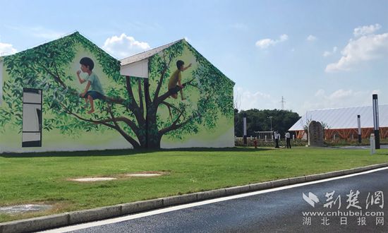 |红安华润希望小镇竣工投入运营