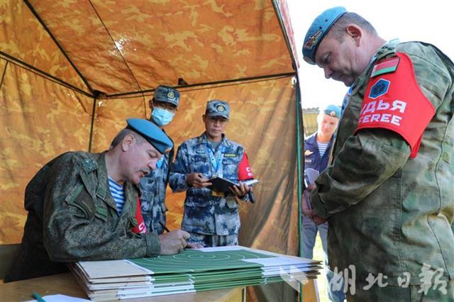|交替射击，武装越野……单兵两项中国空降兵勇夺第二名