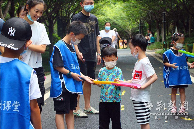 |结对共建社区捐赠、亲子寻宝大作战、智汇导师团头脑风暴——这个周末商一社区有点“火”