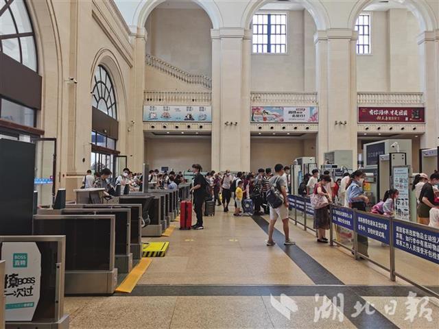 |武铁客流恢复近五成 省内多地客流明显回升