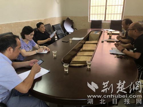 |黄石市政协副主席刘安定赴包保村调研扶贫工作